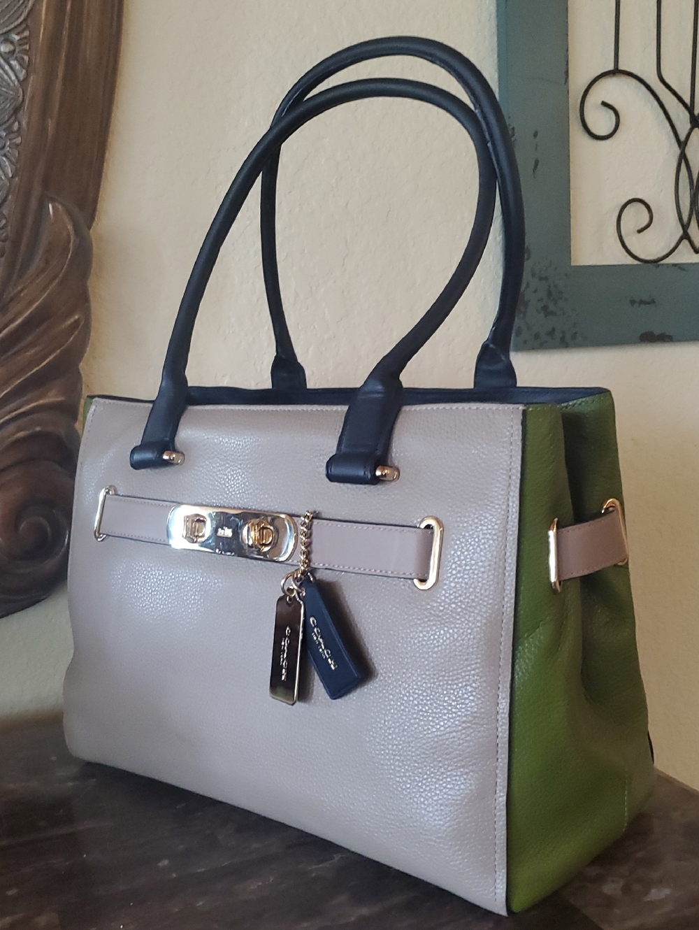 Like NEW Coach Colorblock Swagger Carryall